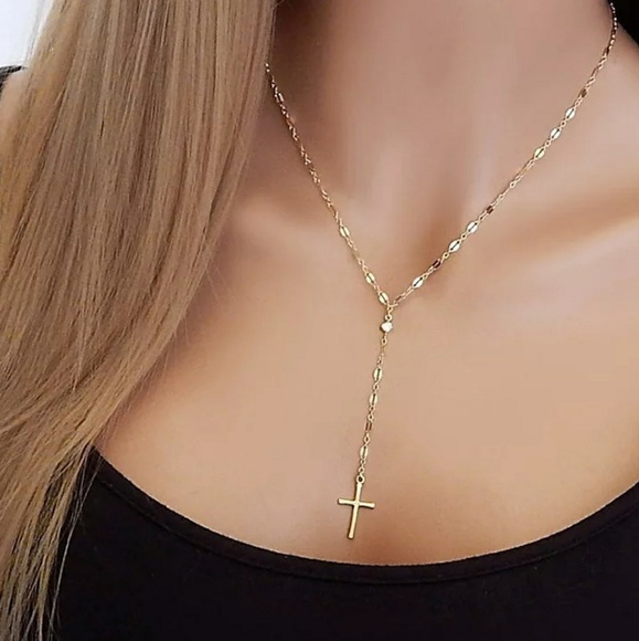 everrealli Jewelry - NEW Gold Tone Cross Lariat Necklace